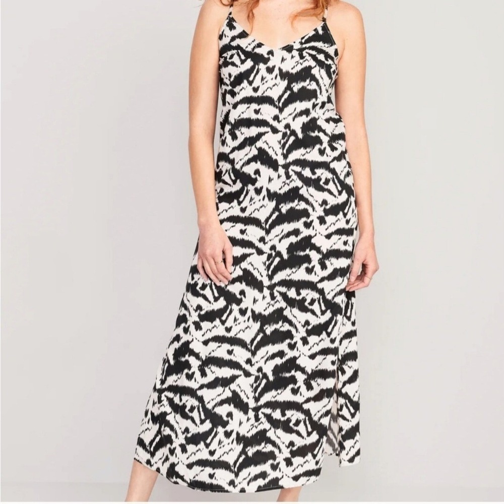 Old Navy Maxi Slip Dress Womens XL Beach Coverup Casual Comfort Black‎ & White